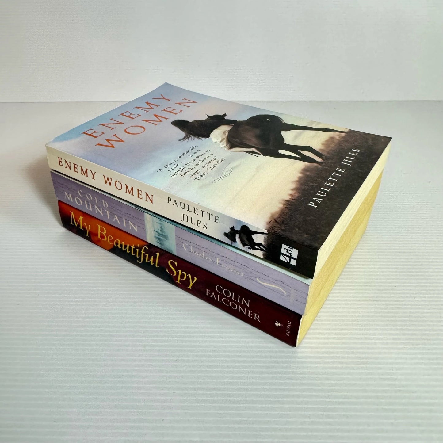 Historical Fiction Book Bundle x 3 Books : Various Authors (2149)