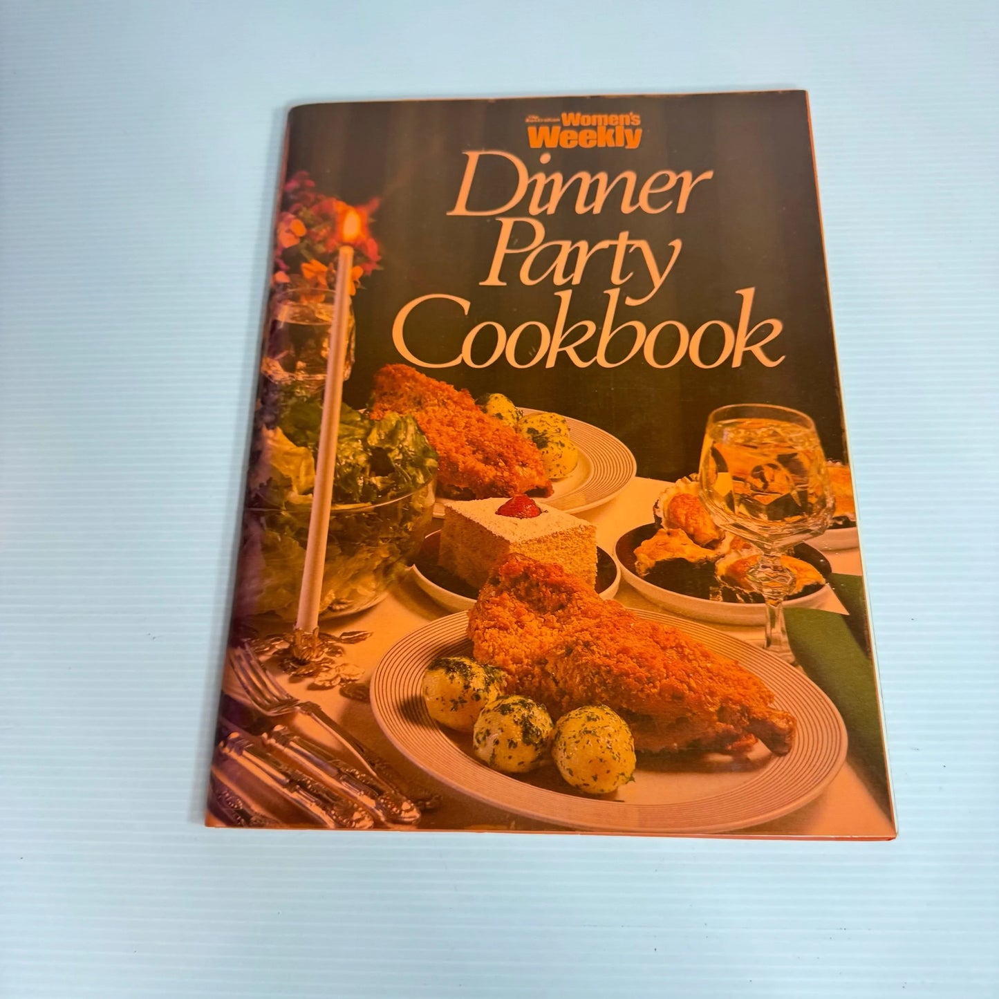 The Australian Women's Weekly Vintage Book Bundle x 3 (Vintage 1980's to 1990's) (2252)