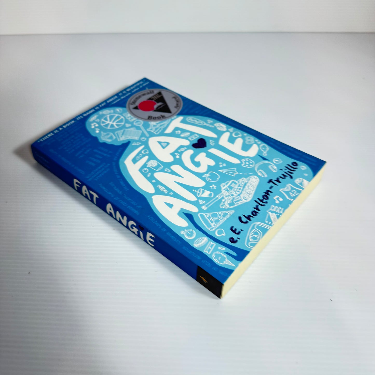 Fat Angie - e. E. Charlton-Trujillo