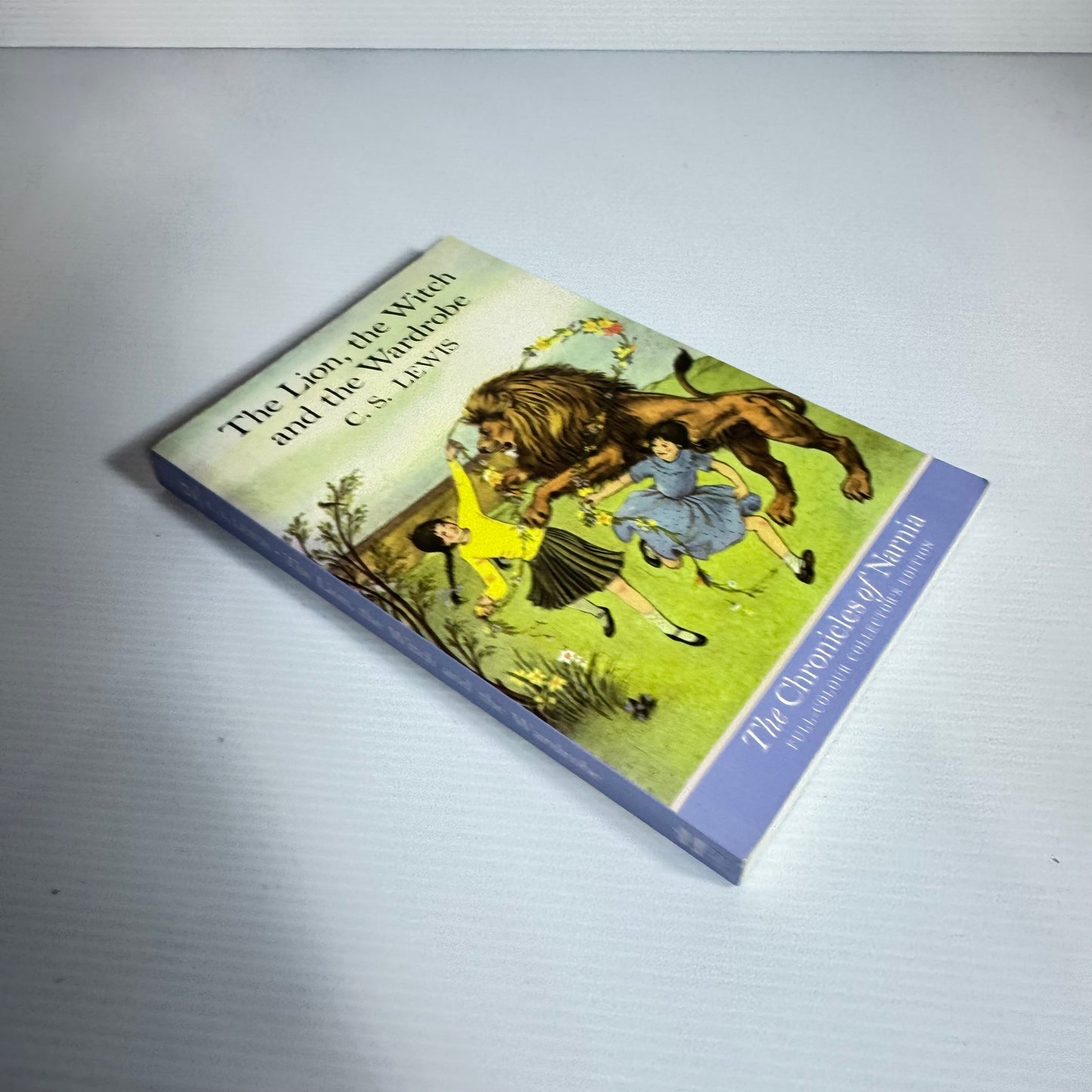 The Chronicles of Narnia : The Lion The Witch and The Wardrobe - C.S. Leiws