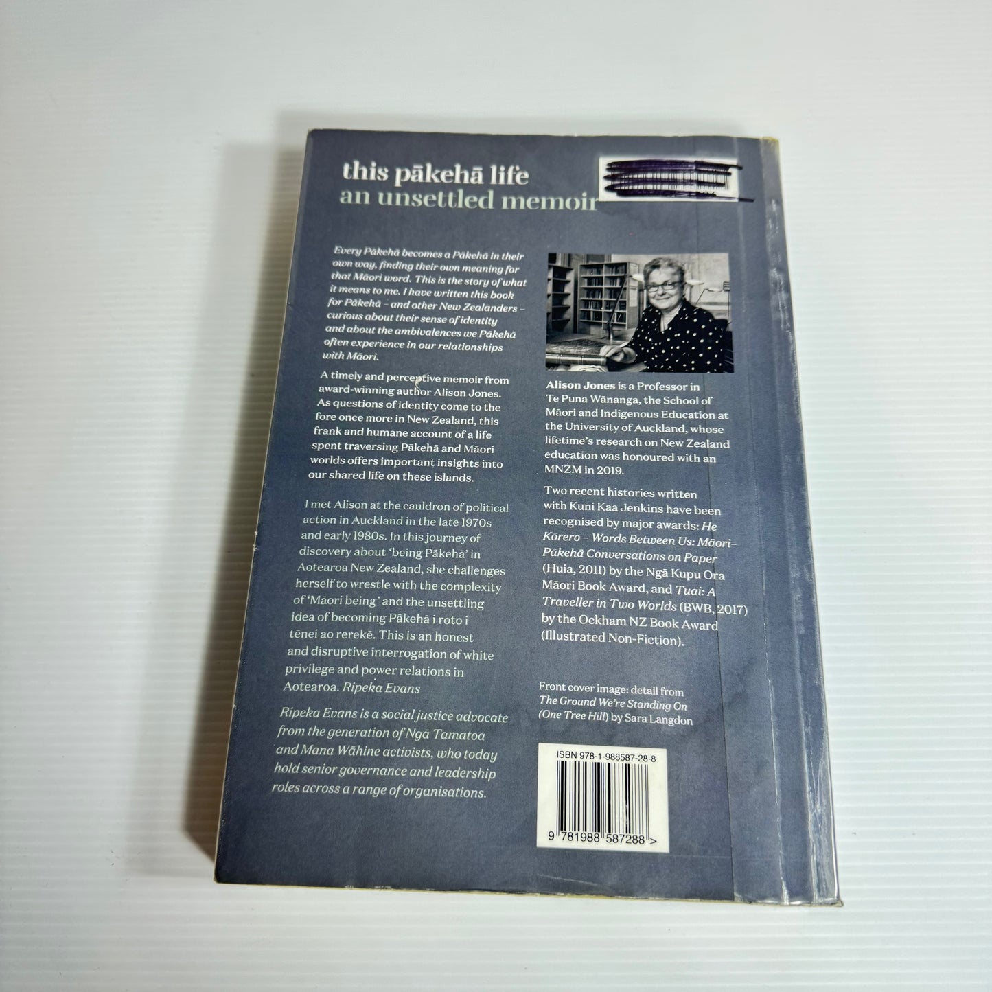 This Pākehā Life An Unsettled Memoir - Alison Jones