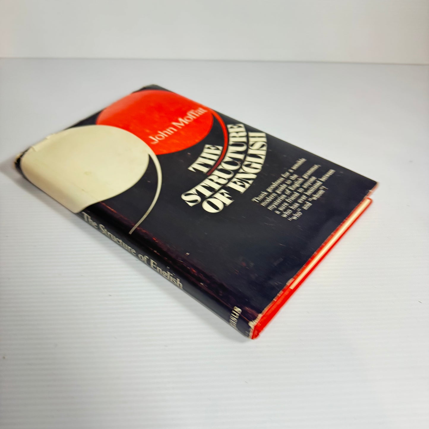The Structure Of English - John  (Vintage 1968 First Edition)