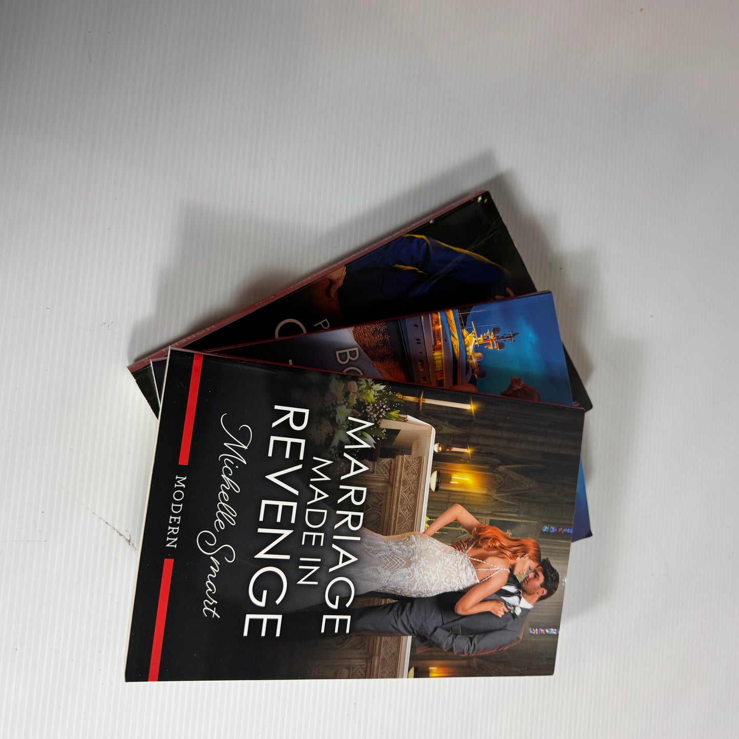 Mills & Boon Modern Large Book Bundle x 3 (3140)