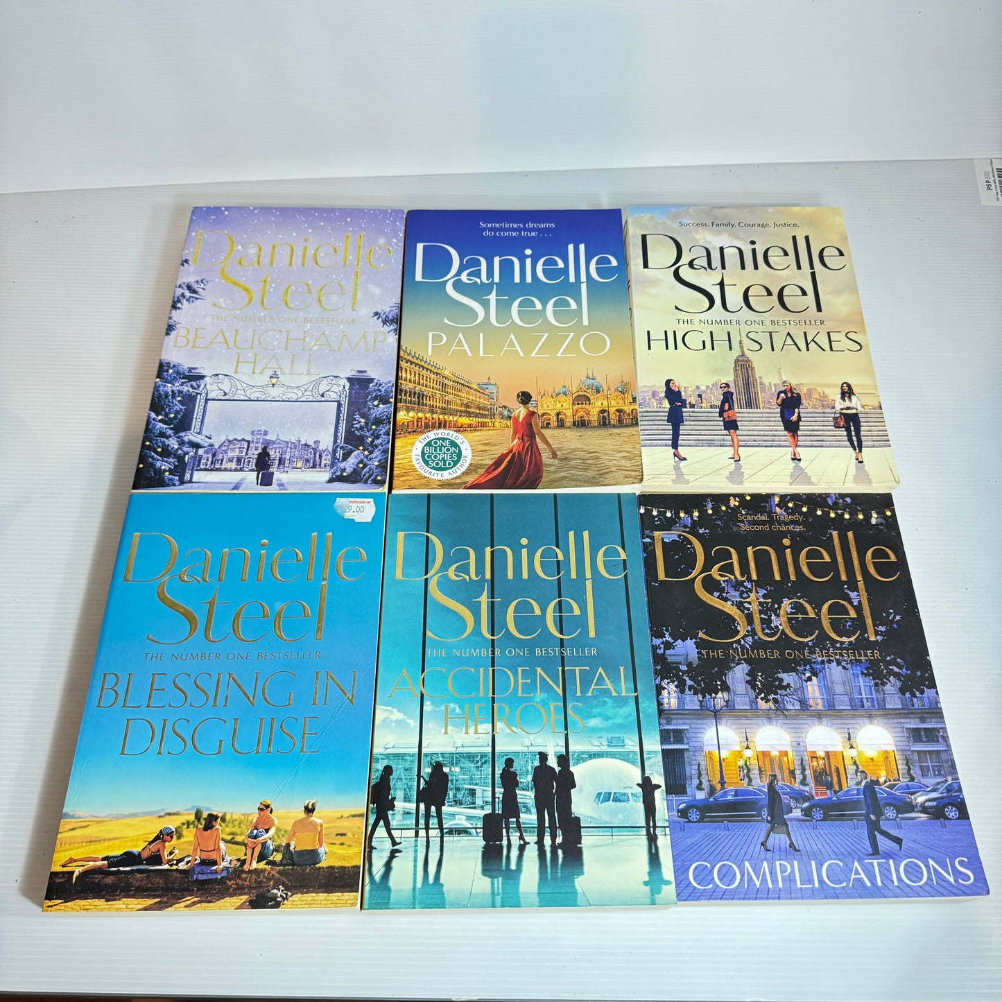 Danielle Steel Book Bundle x 6 Books (2453)