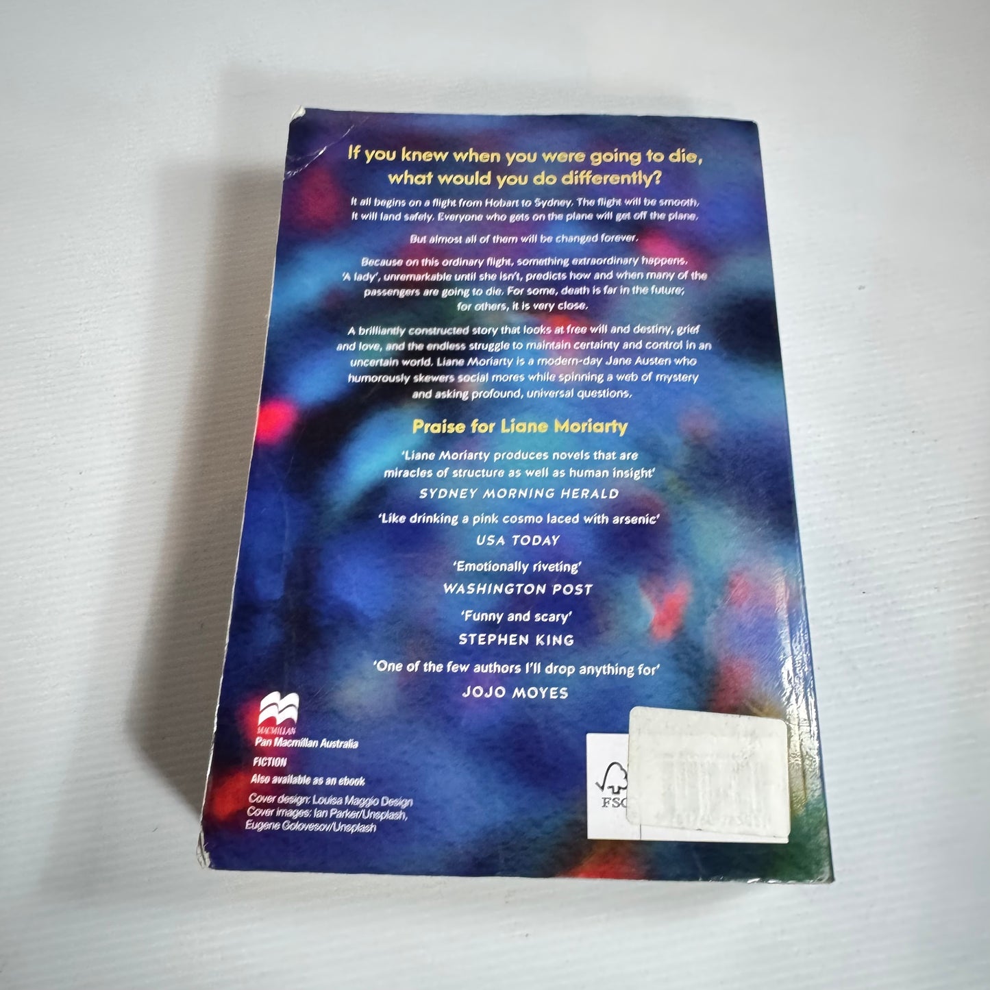 Here One Moment - Liane Moriarty