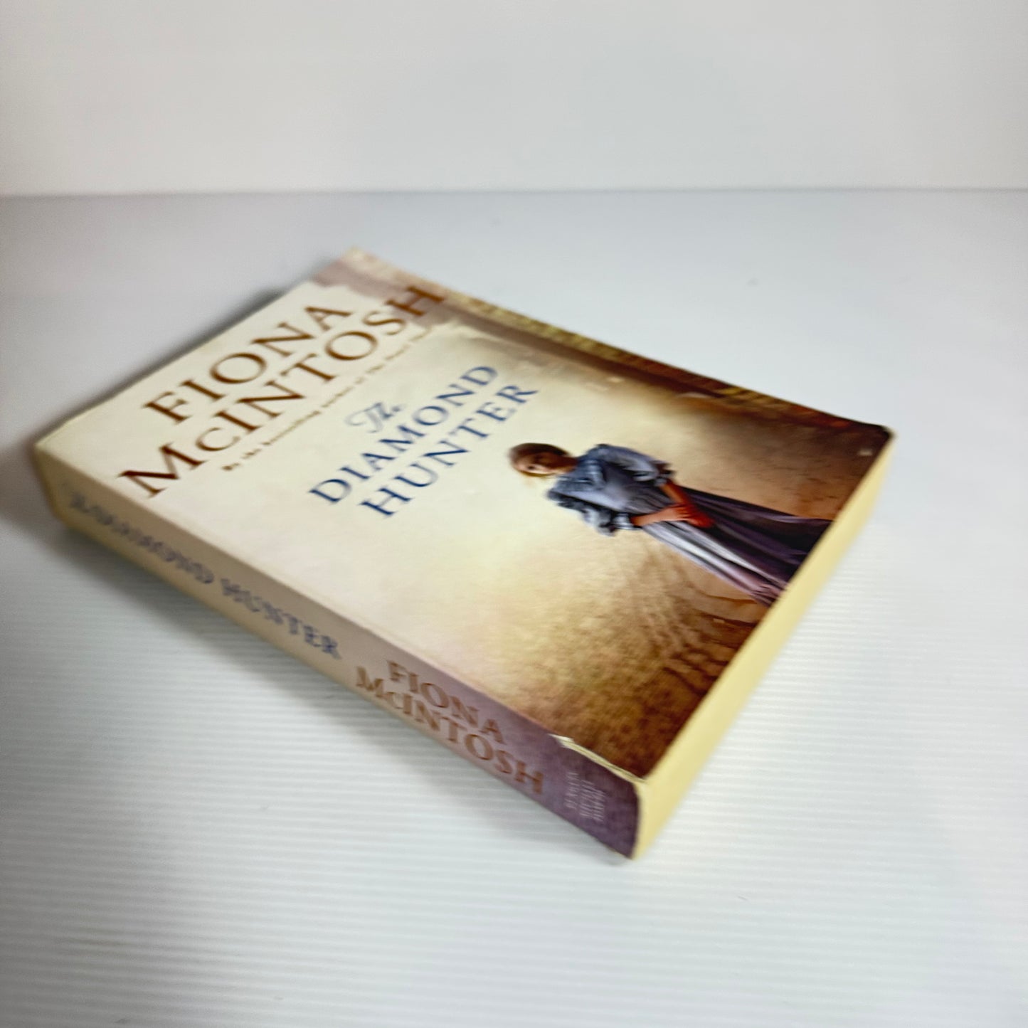 The Diamond Hunter - Fiona McIntosh