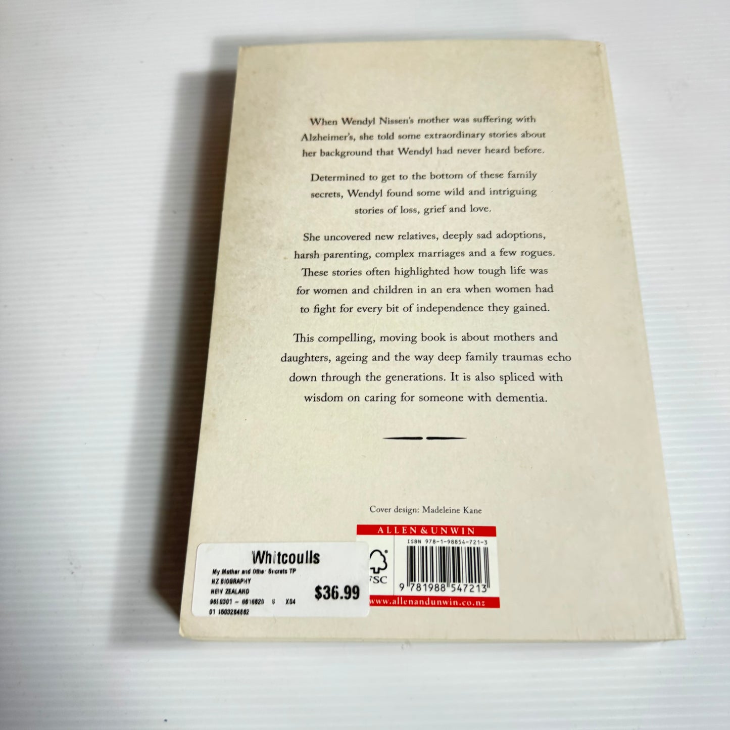 My Mother And Other Secrets - Wendyl Nissen