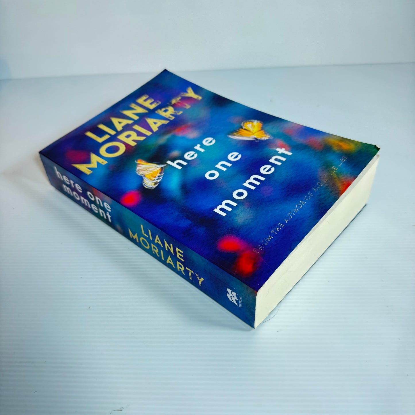 Here One Moment - Liane Moriarty