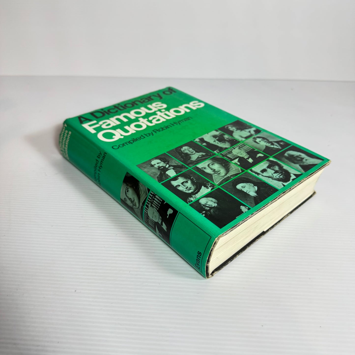 A Dictionary of Famous Quotations - Robin Hyman (Vintage 1969)