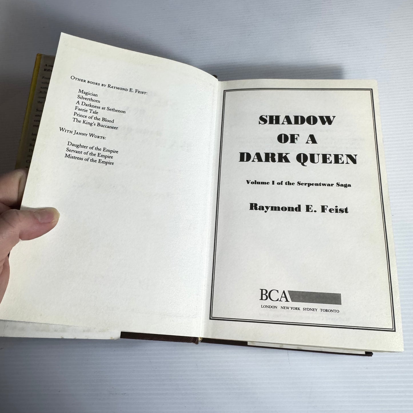 Shadow of A Dark Queen - Richard E. Feist (Vintage 1994 First Edition)