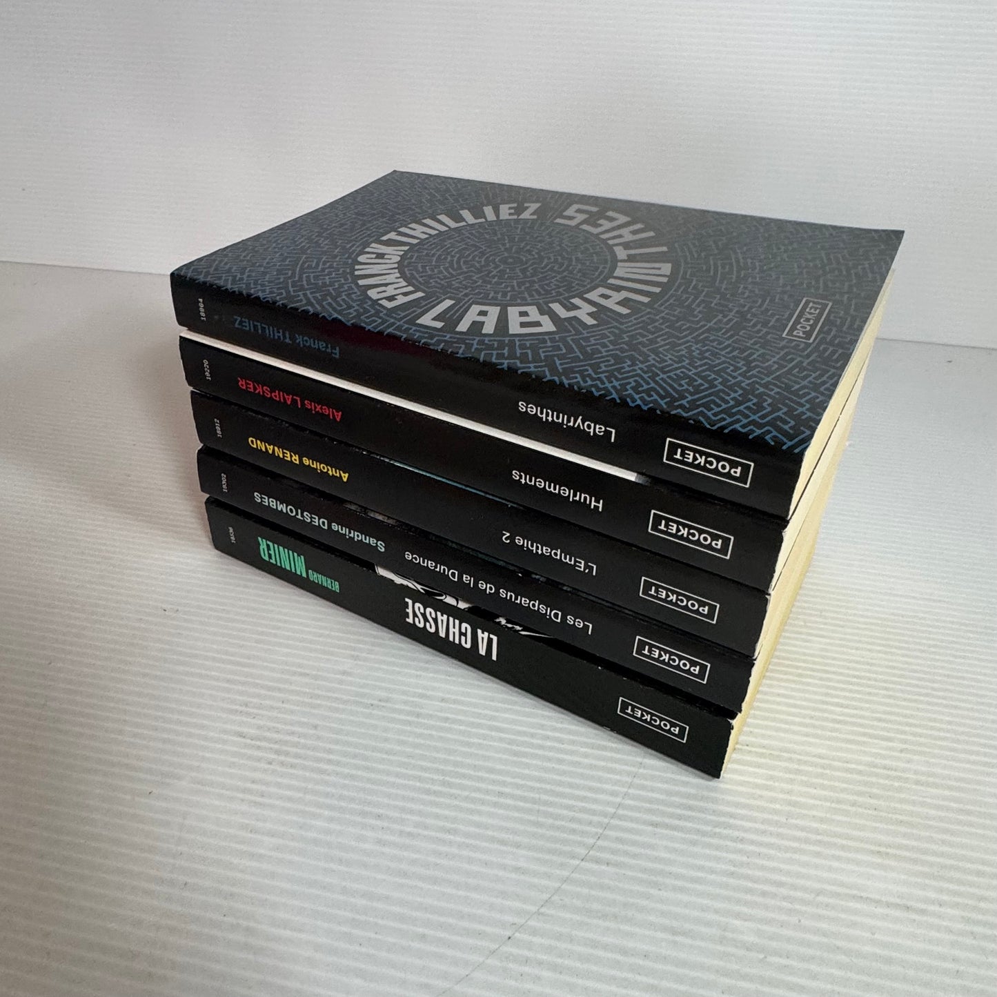 French Language Thriller Book Bundle Mixed Authors - 5 x Books (2577)