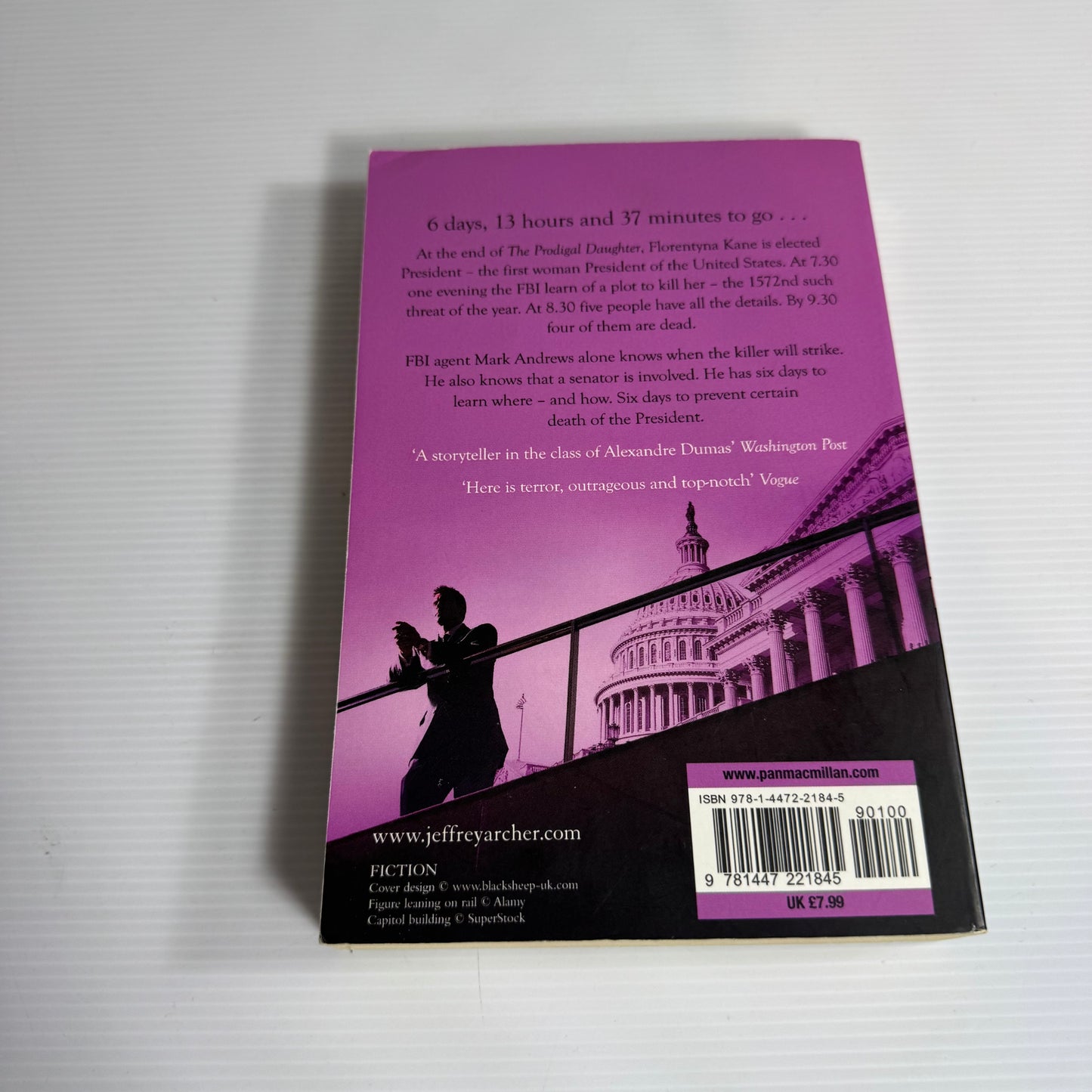 Shall We Tell The President - Jeffrey Archer