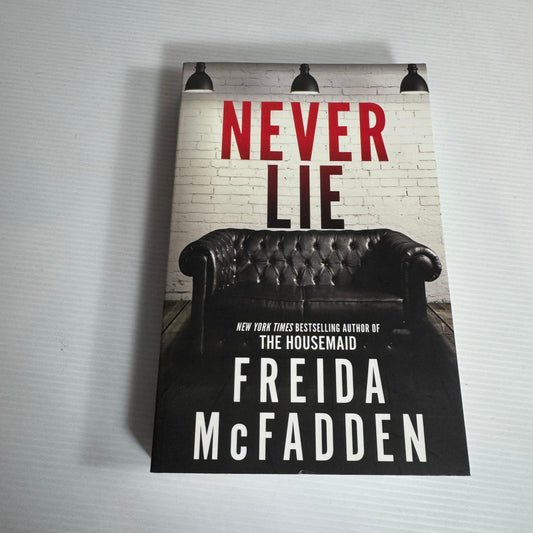 Never Lie - Freida McFadden