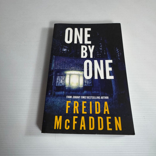 One By One - Freida McFadden