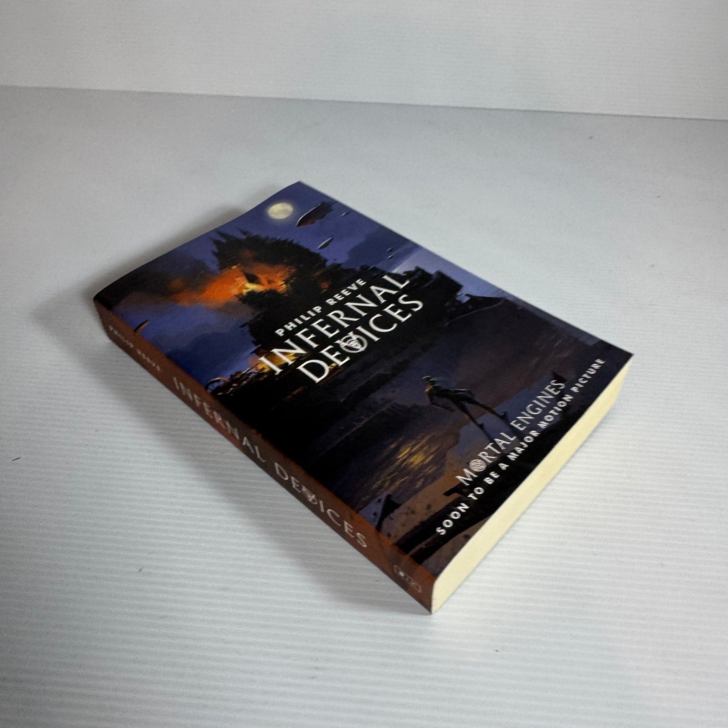 Infernal Devices : Mortal Engines - Philip Reeve