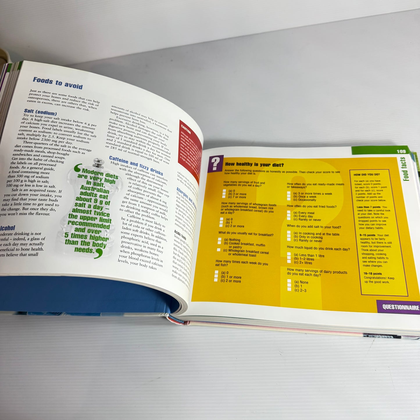 Healthy Bones, Muscles & Joints : A Lifelong Guide to Staying Active and Supple - Reader's Digest