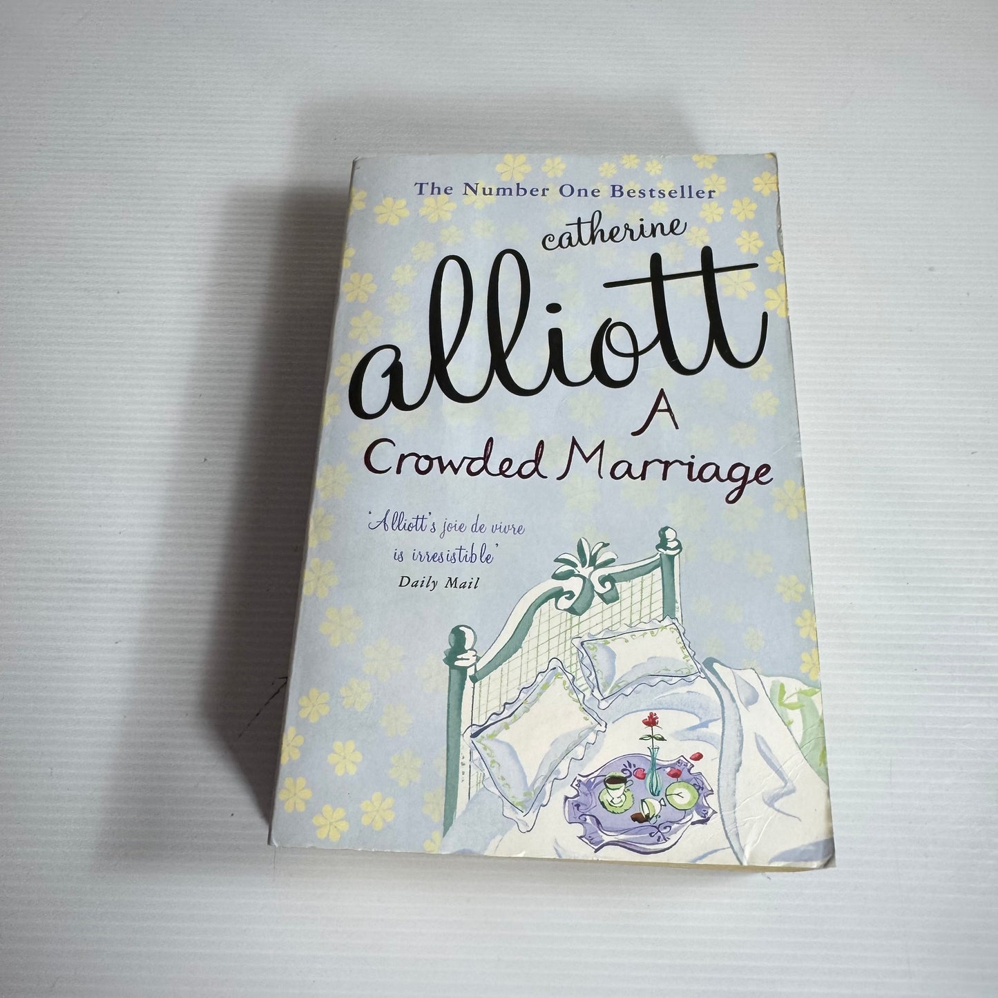 A Crowded Marriage - Catherine Alliott