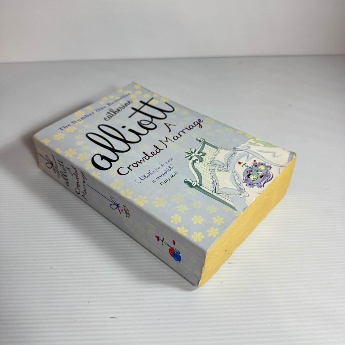 A Crowded Marriage - Catherine Alliott