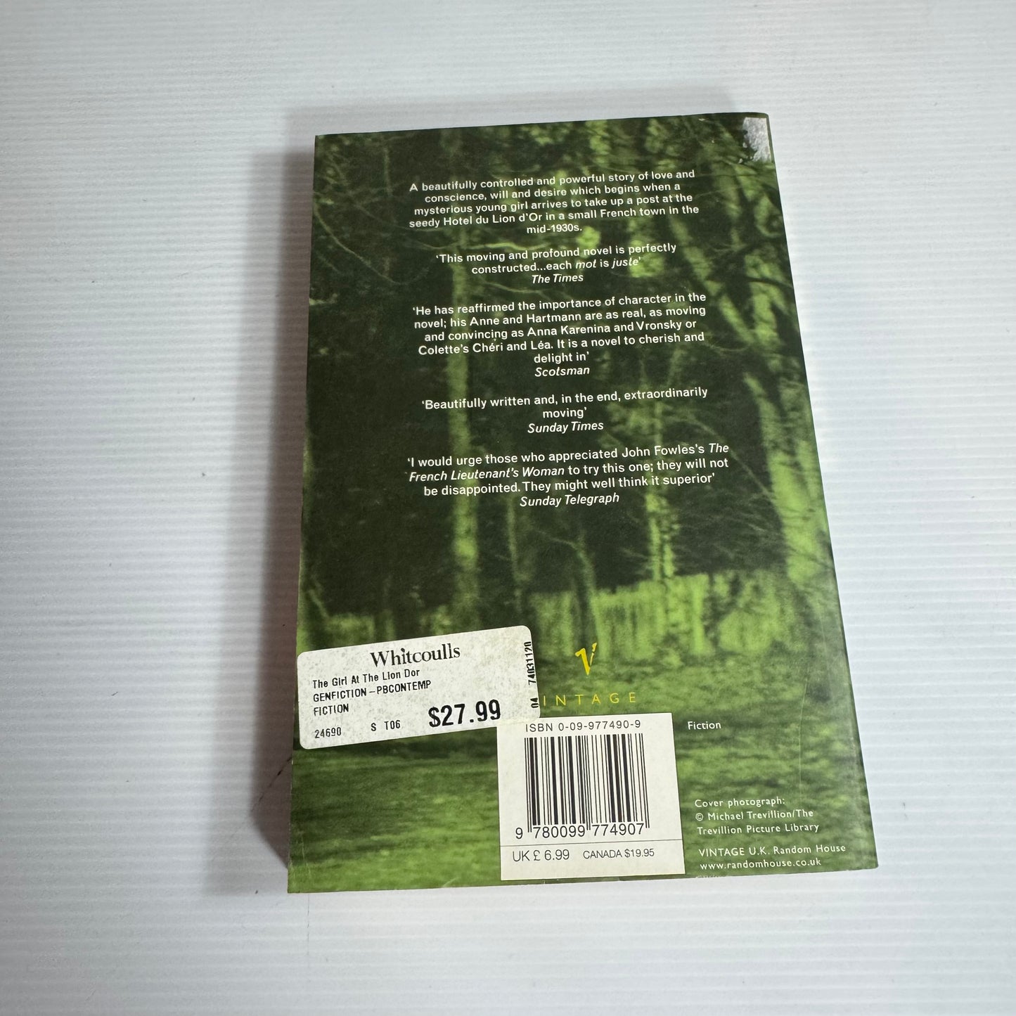 The Girl at the Lion d'Or - Sebastian Faulks