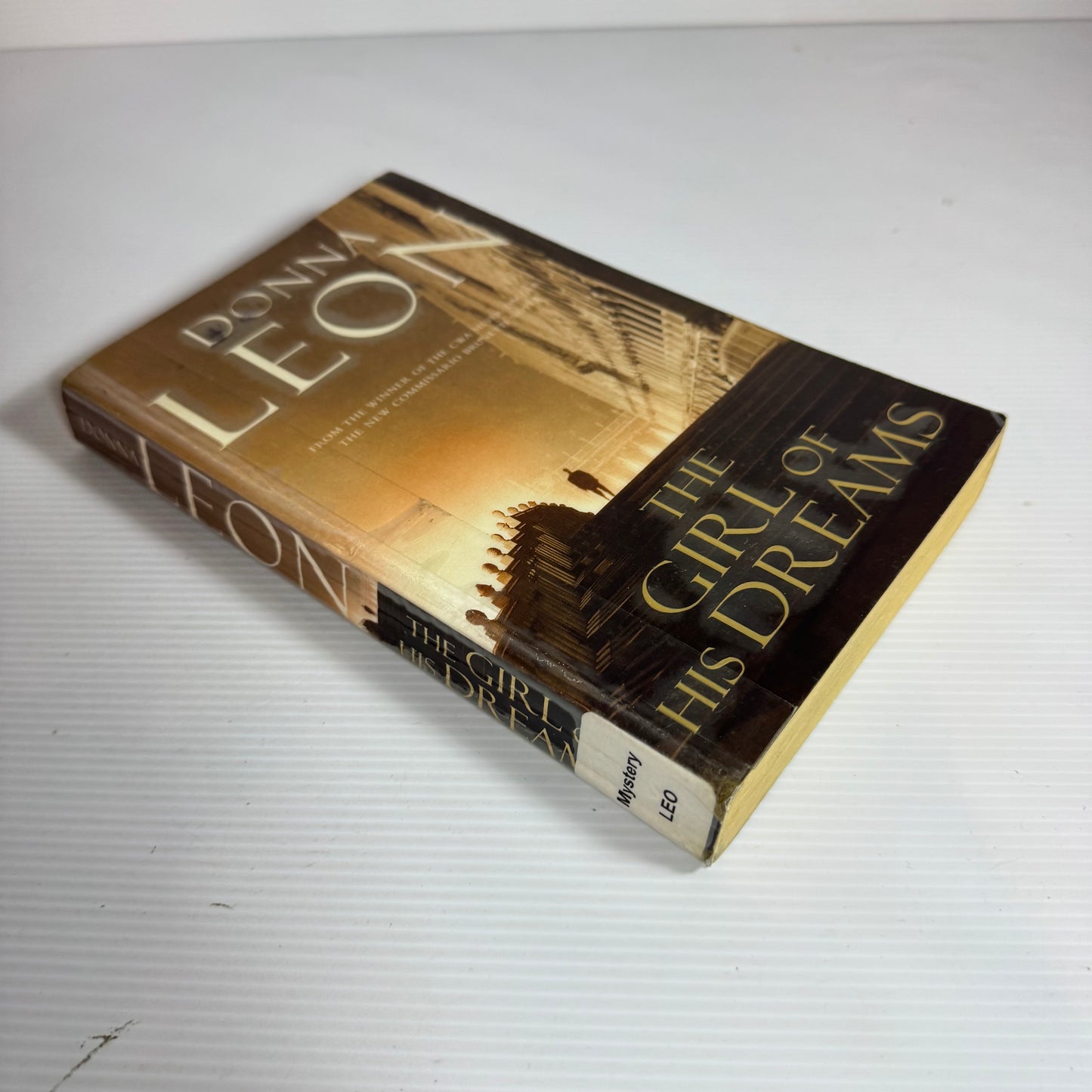 The Girl of His Dreams - Donna Leon