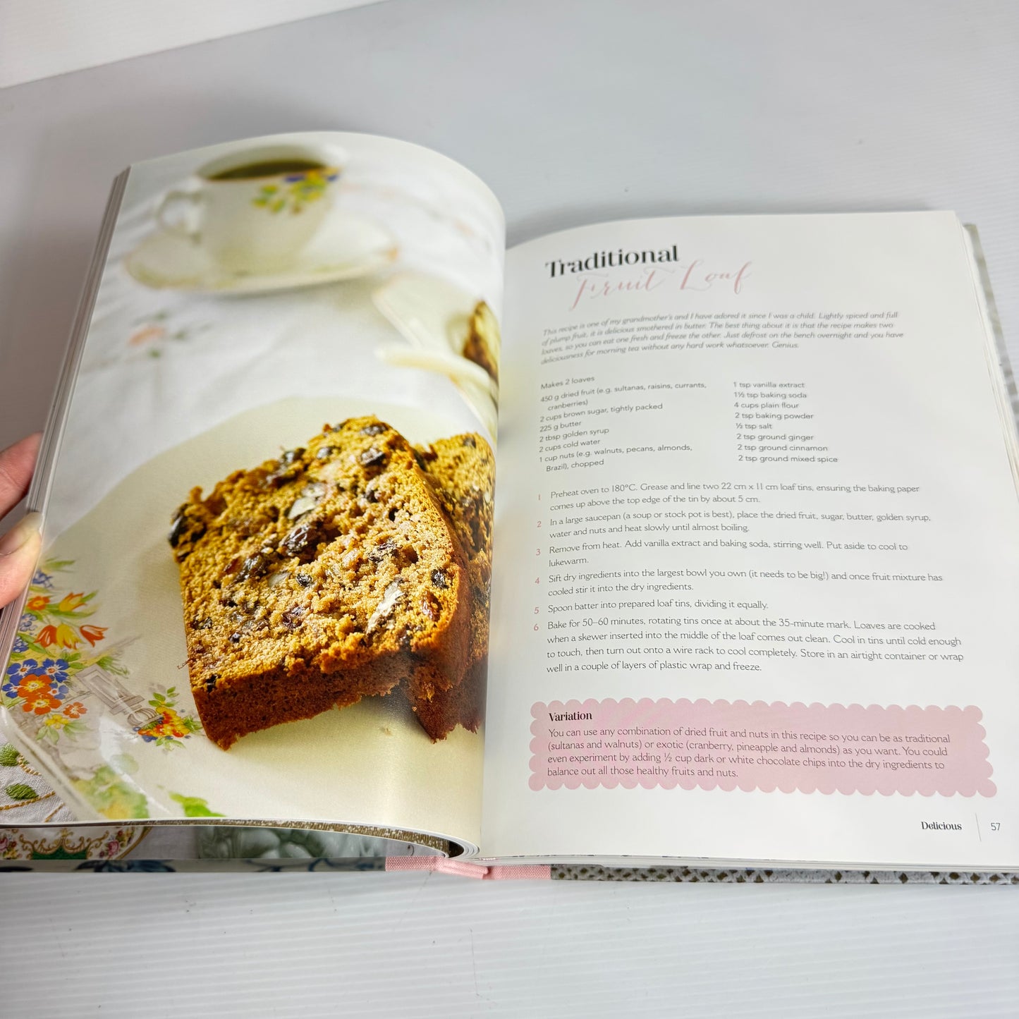 Alice in Bakingland : Delicious, Decadent and Daring - Alice Arndell