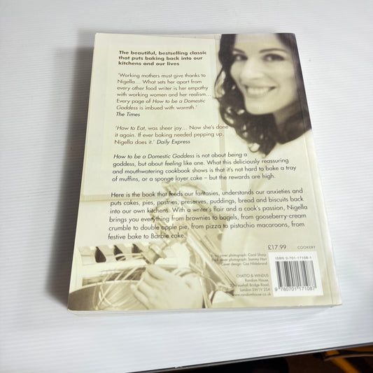 How To Be A Domestic Goddess : Baking And The Art Of Comfort Cooking - Nigella Lawson