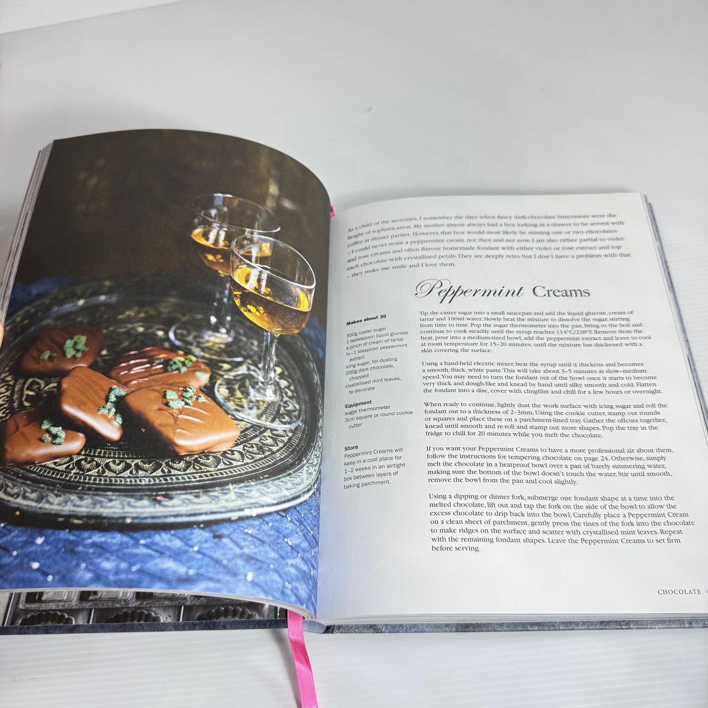 Sweet Things : Chocolates, Candies, Caramels & Marshmallows - to Make & Give - Annie Rigg