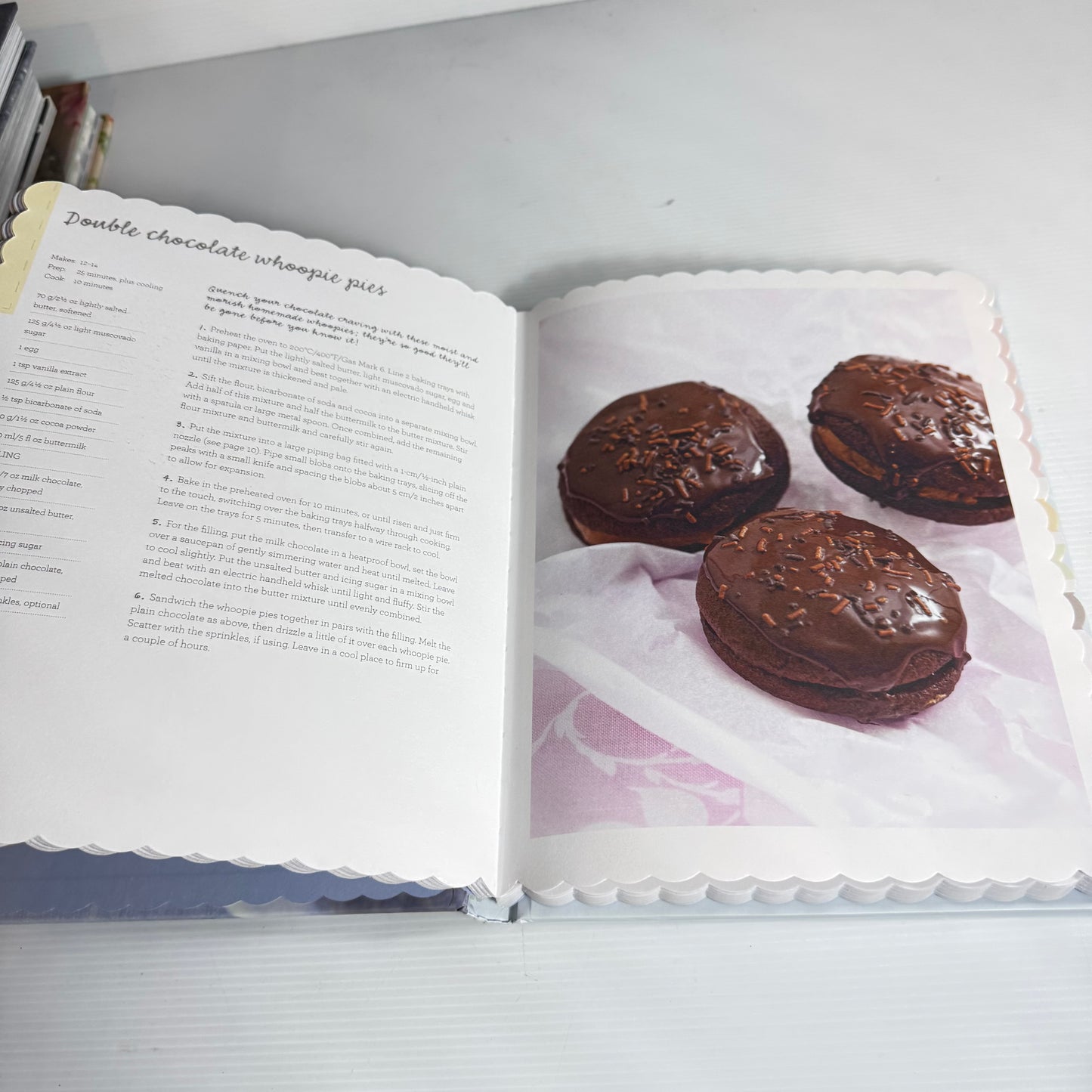 Mini Delights : Tiny but perfect cakes, pies, desserts & sweets