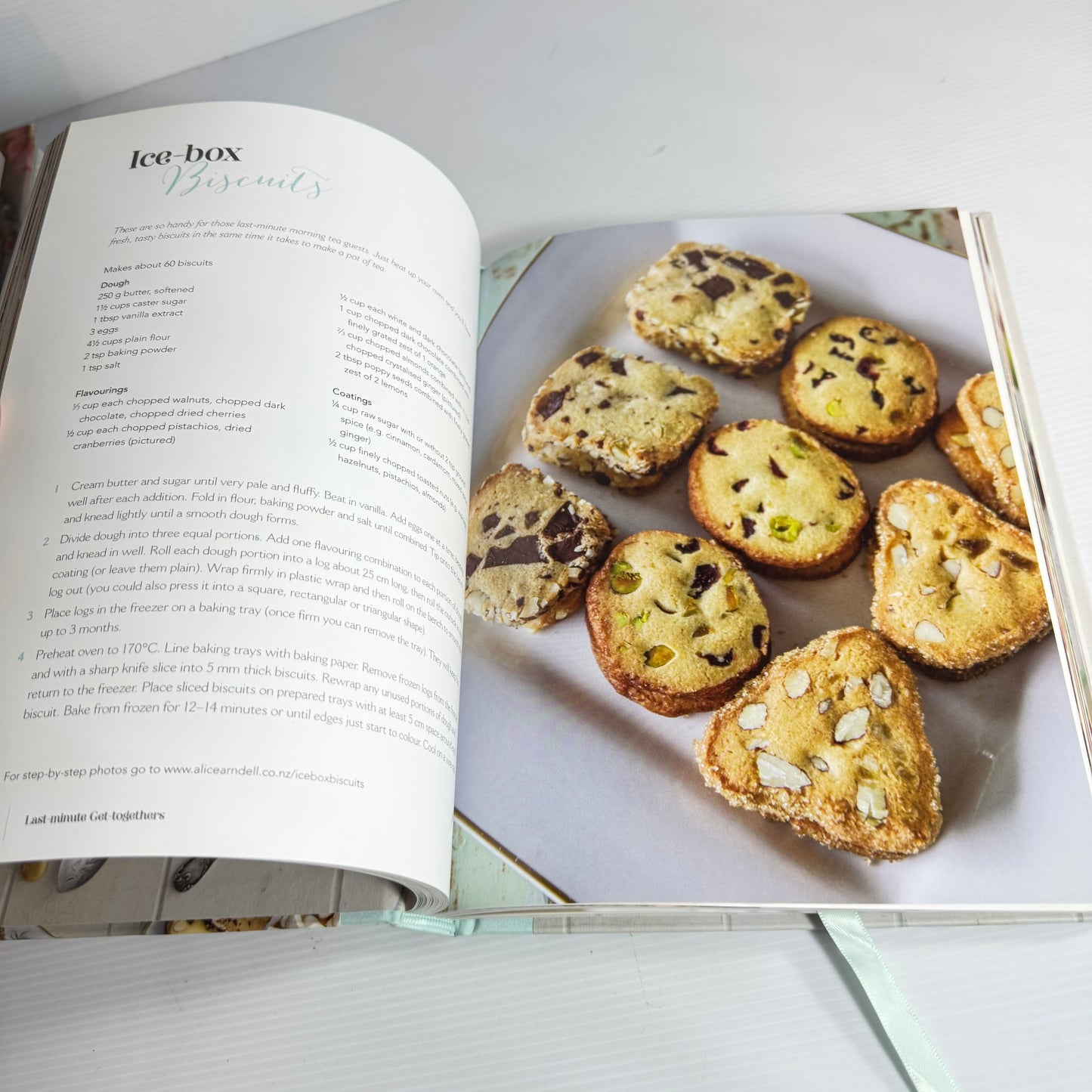 Bake Me Home : Delicious Everyday Occasions - Alice Arndell