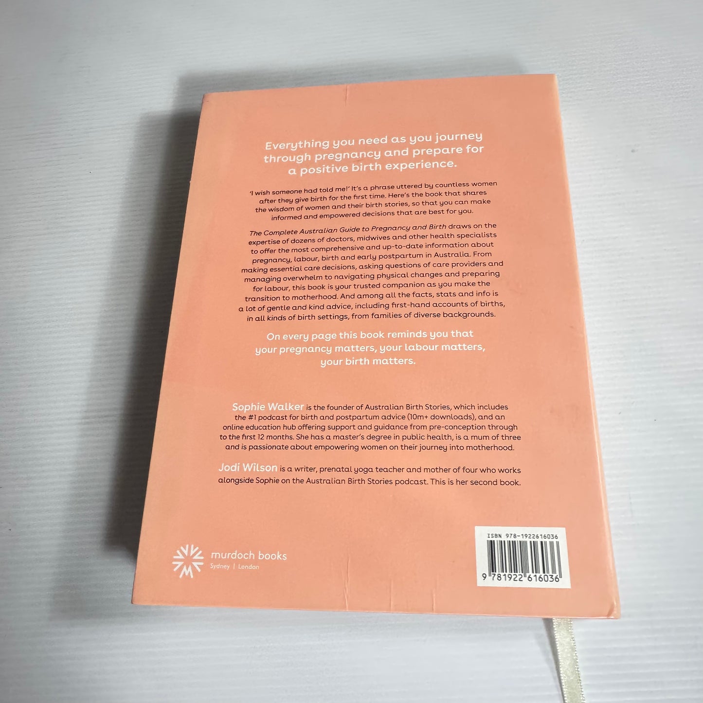 The Complete Australian Guide to Pregnancy and Birth - Sophie Walker and Jodi Wilson