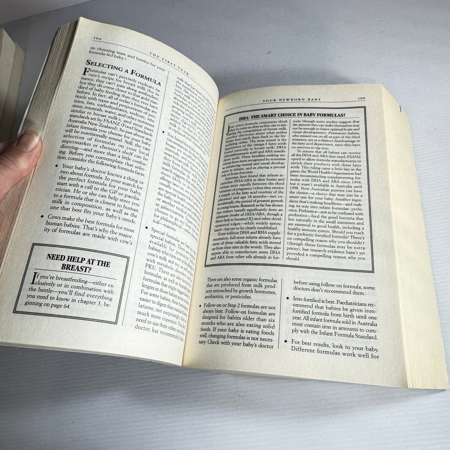 What To Expect The First Year - Heidi Murkoff (Copy)