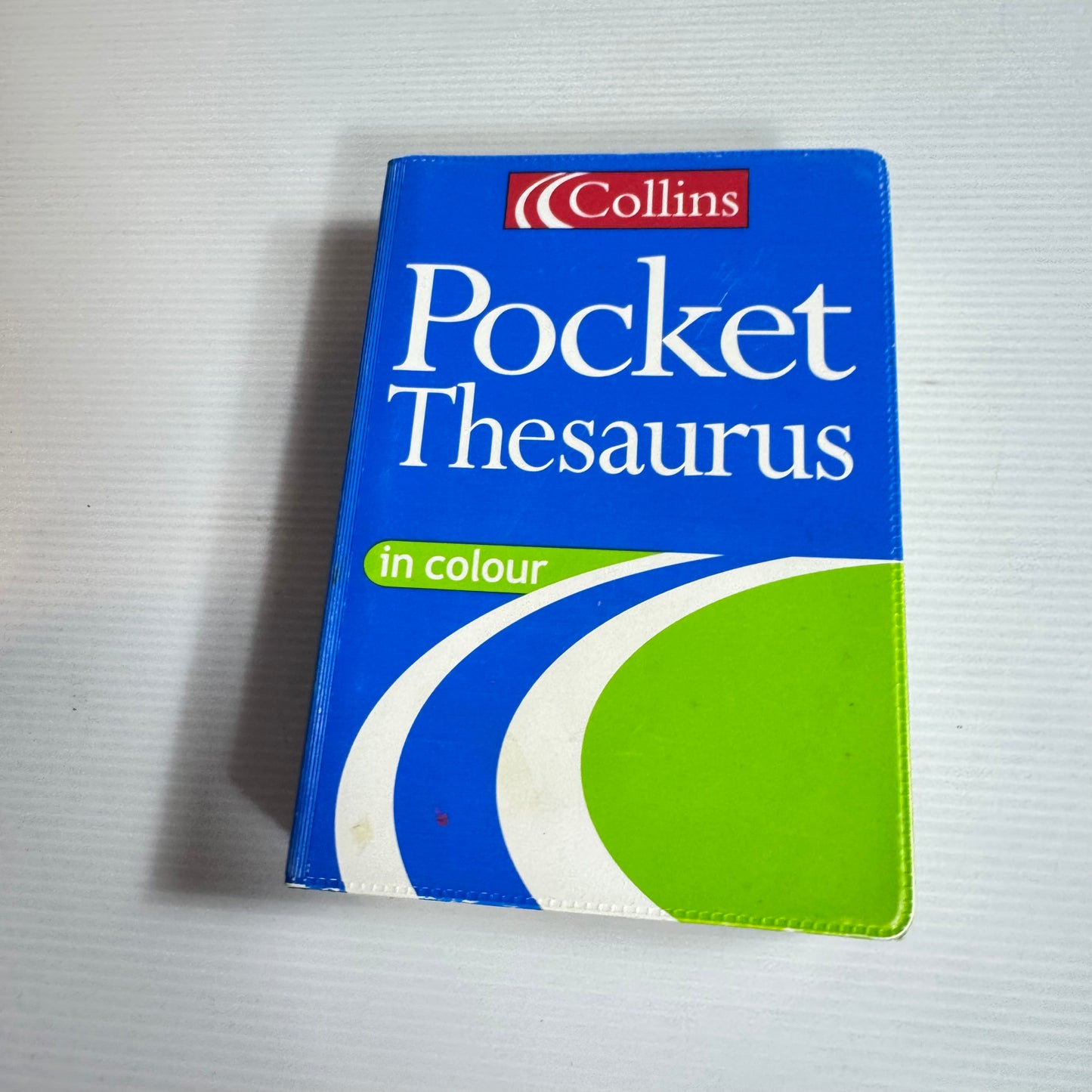 Collins Pocket Thesaurus (In Colour)