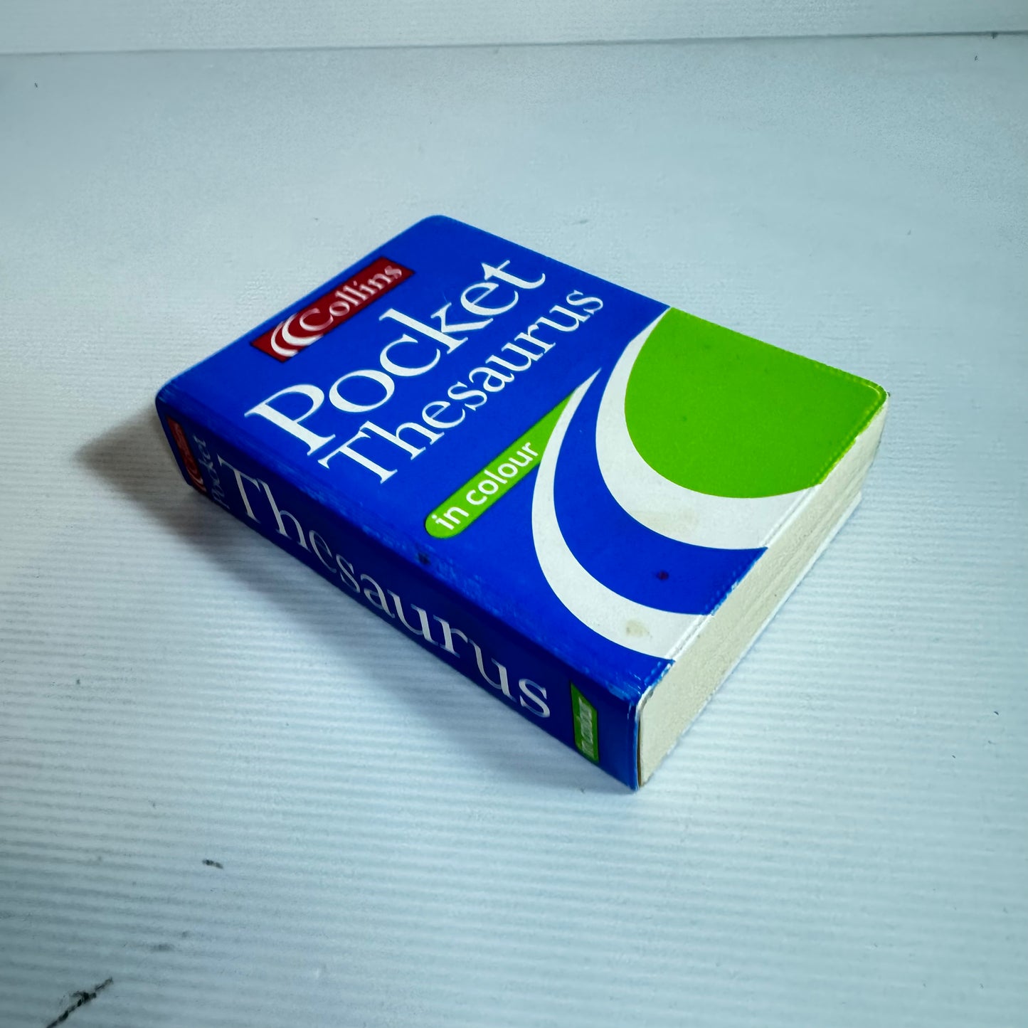 Collins Pocket Thesaurus (In Colour)