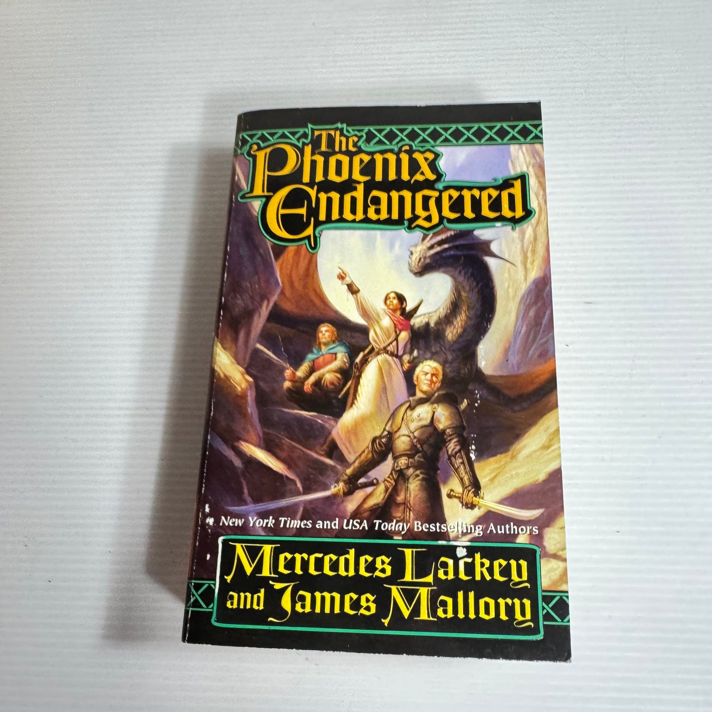 The Phoenix Endangered - Mercedes Lackey And James Mallory