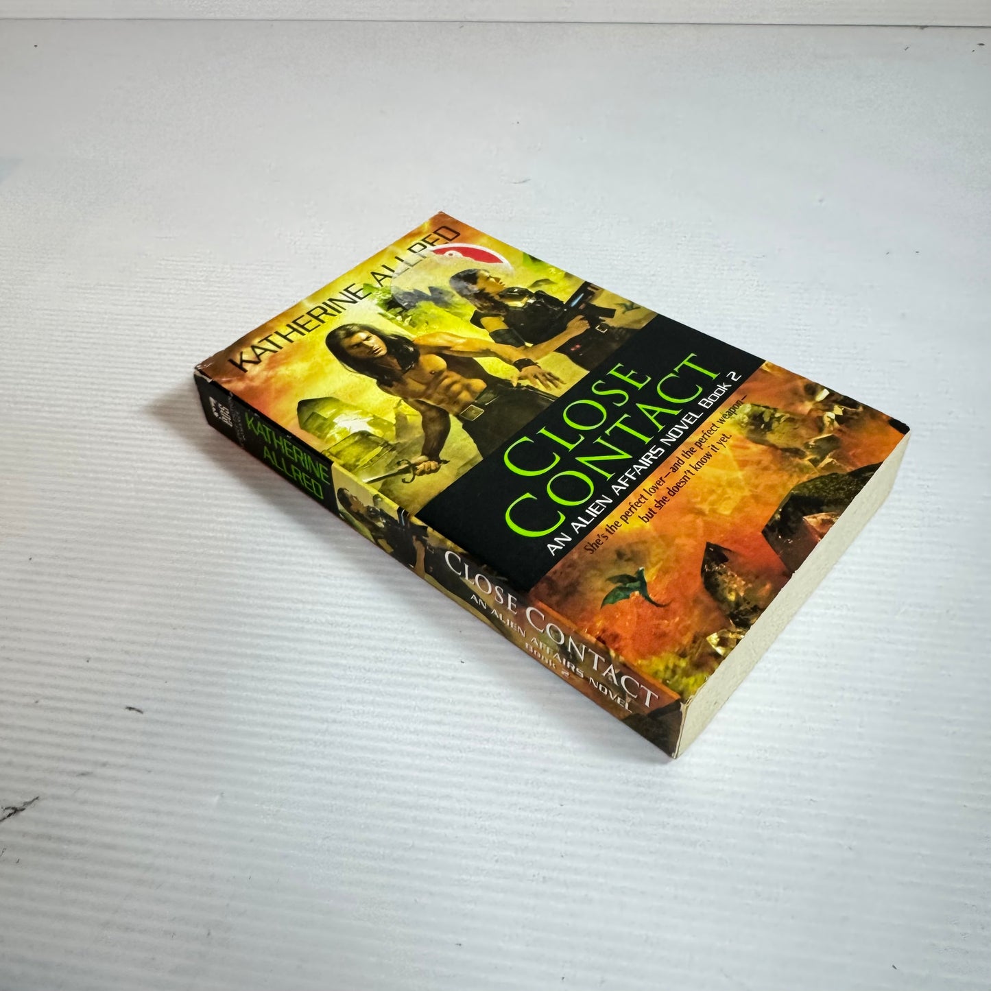 Close Contact : An Alien Affairs Novel Book 2 - Katherine Allred