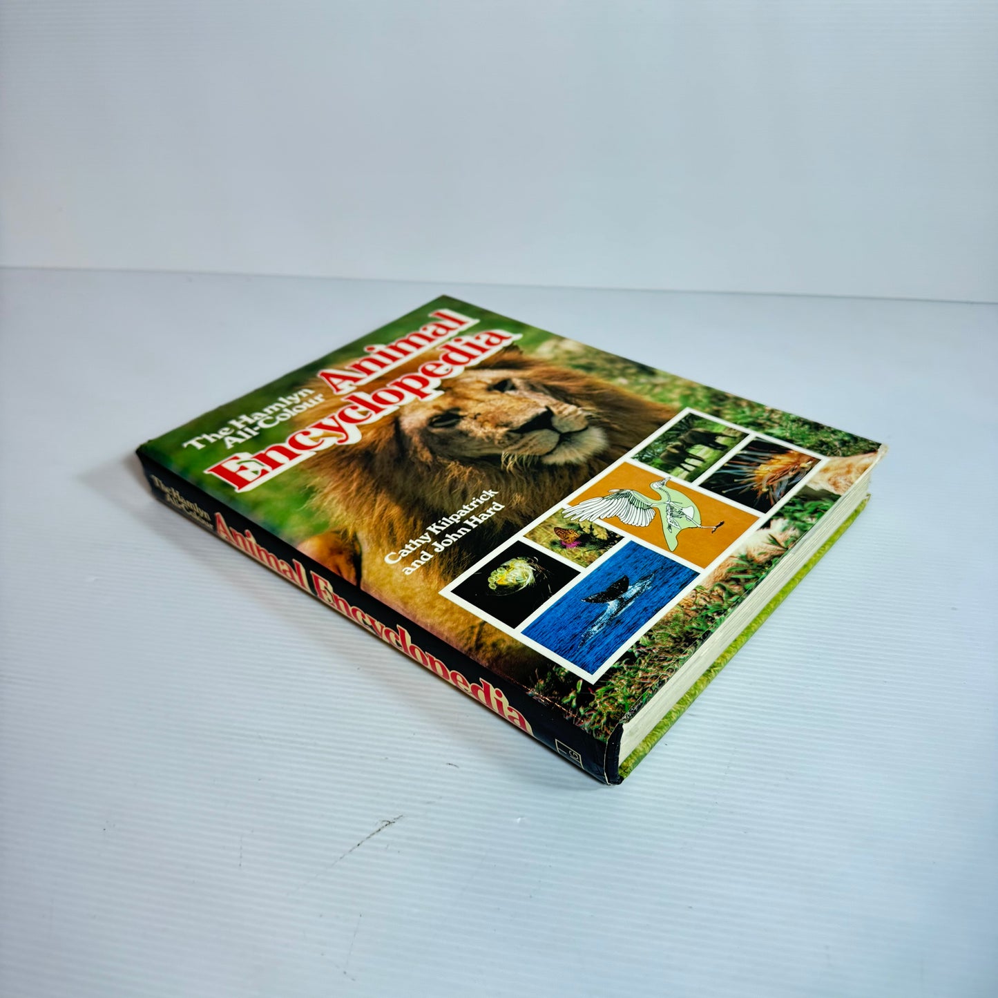 The Hamlyn All-Colour Animal Encyclopedia -Cathy Kilpatrick and John Hard (Vintage 1981)
