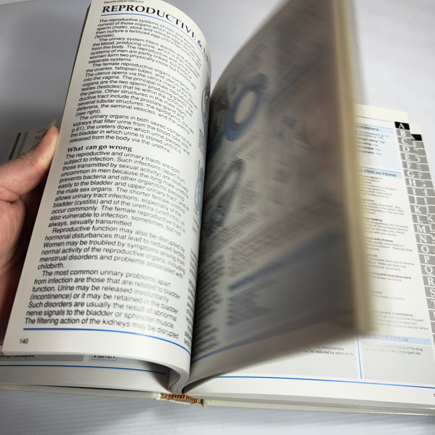 The New Zealand Medical Association Guide to Medicines & Drugs