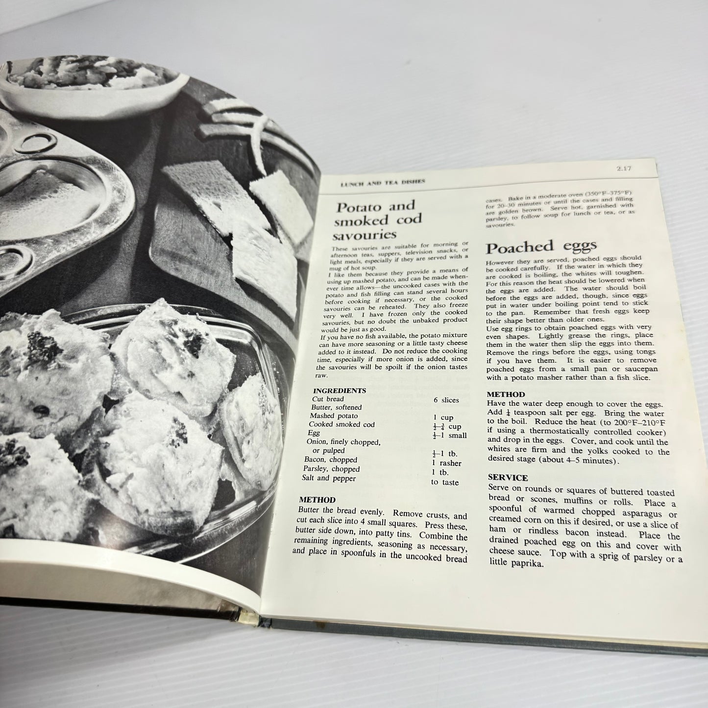 Meals With The Family - Alison Holst (Vintage 1967)