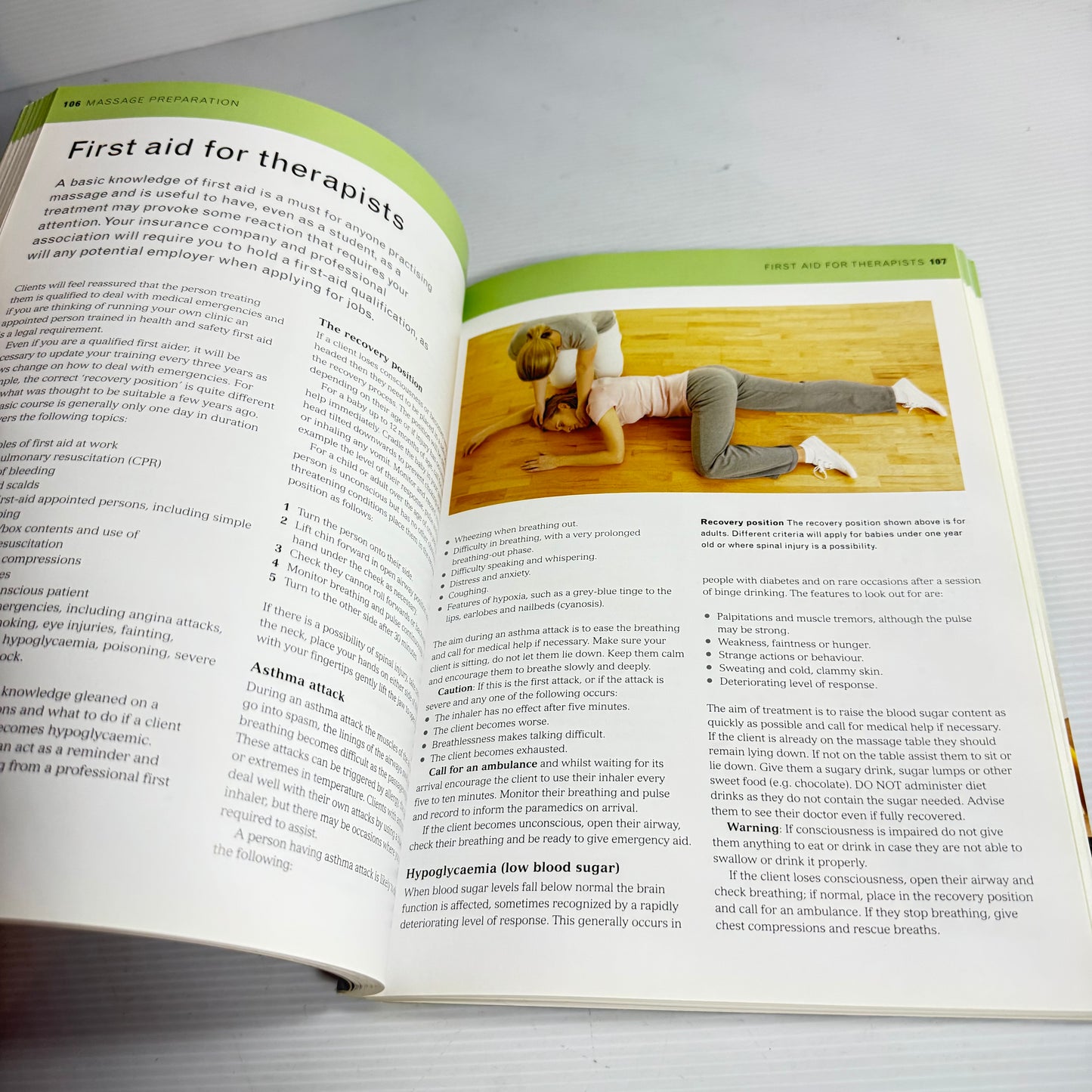 The Complete Massage Tutor : A Structured Course to Achieve Professional Expertise - Wendy Kavanagh
