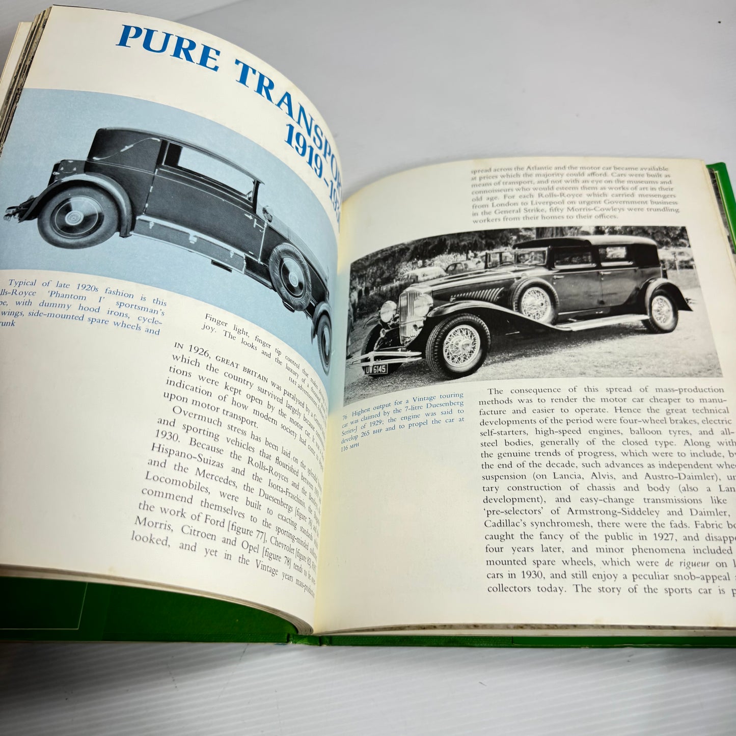 Early Cars : 144 Illustrations in Colour & Black and White - Michael Sedgwick (Vintage 1962)