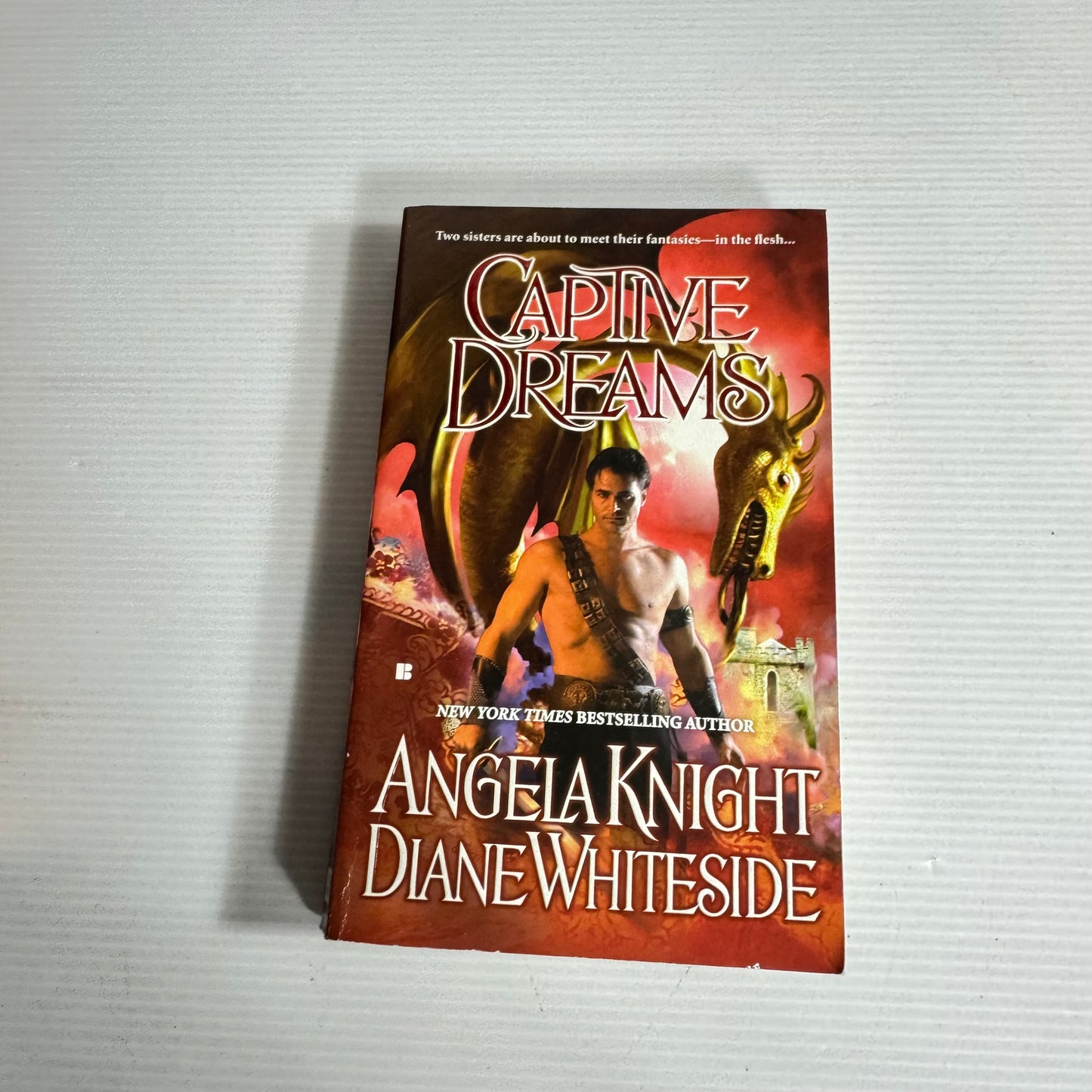Captive Dreams - Angela Knight And Diane Whiteside