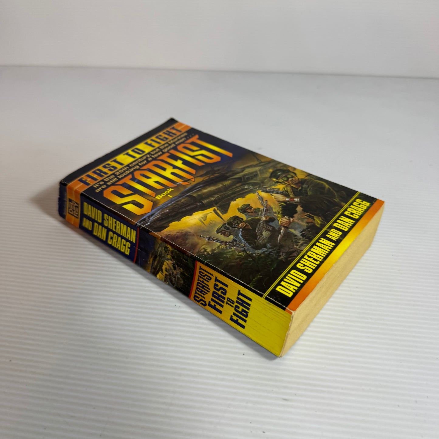Starfist Book 1: First To Fight - Davide Sherman And Dan Cragg (Vintage 1997)