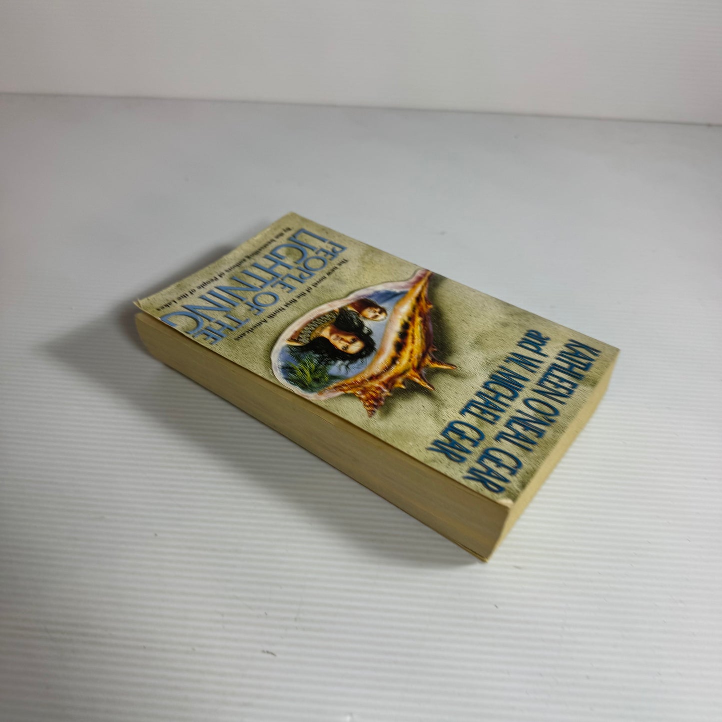 People of The Lightning - Kathleen O'Neal Gear and W. Michael Gear (Vintage 195)