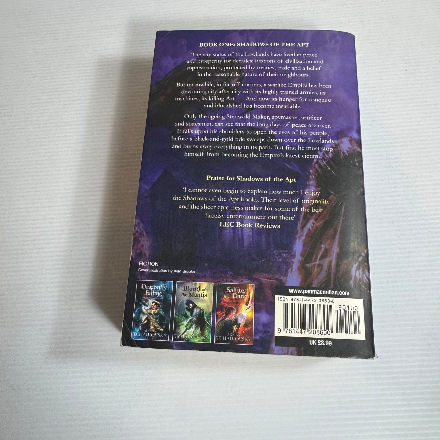 Empire in Black and Gold : Shadows Of the Apt - Adrian Tchaikovsky