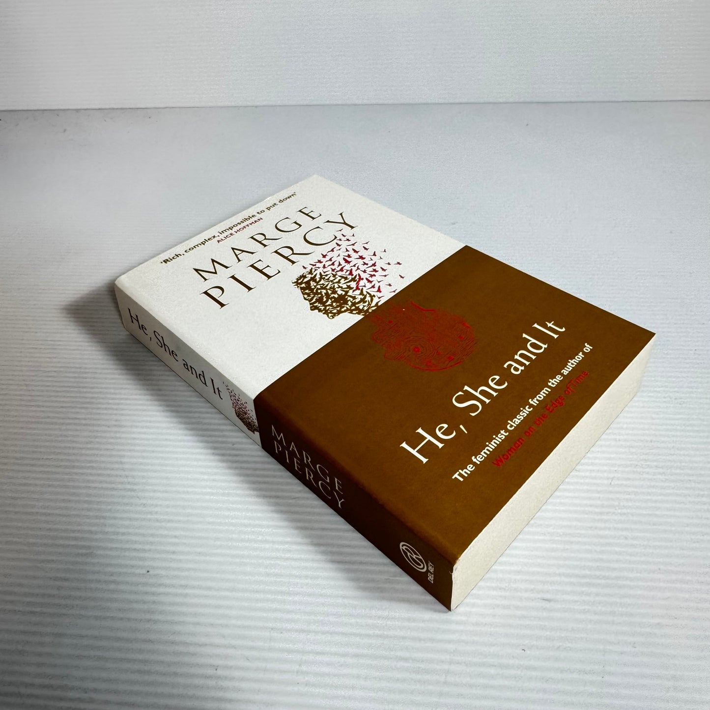 He, She and It - Marge Piercy (New)