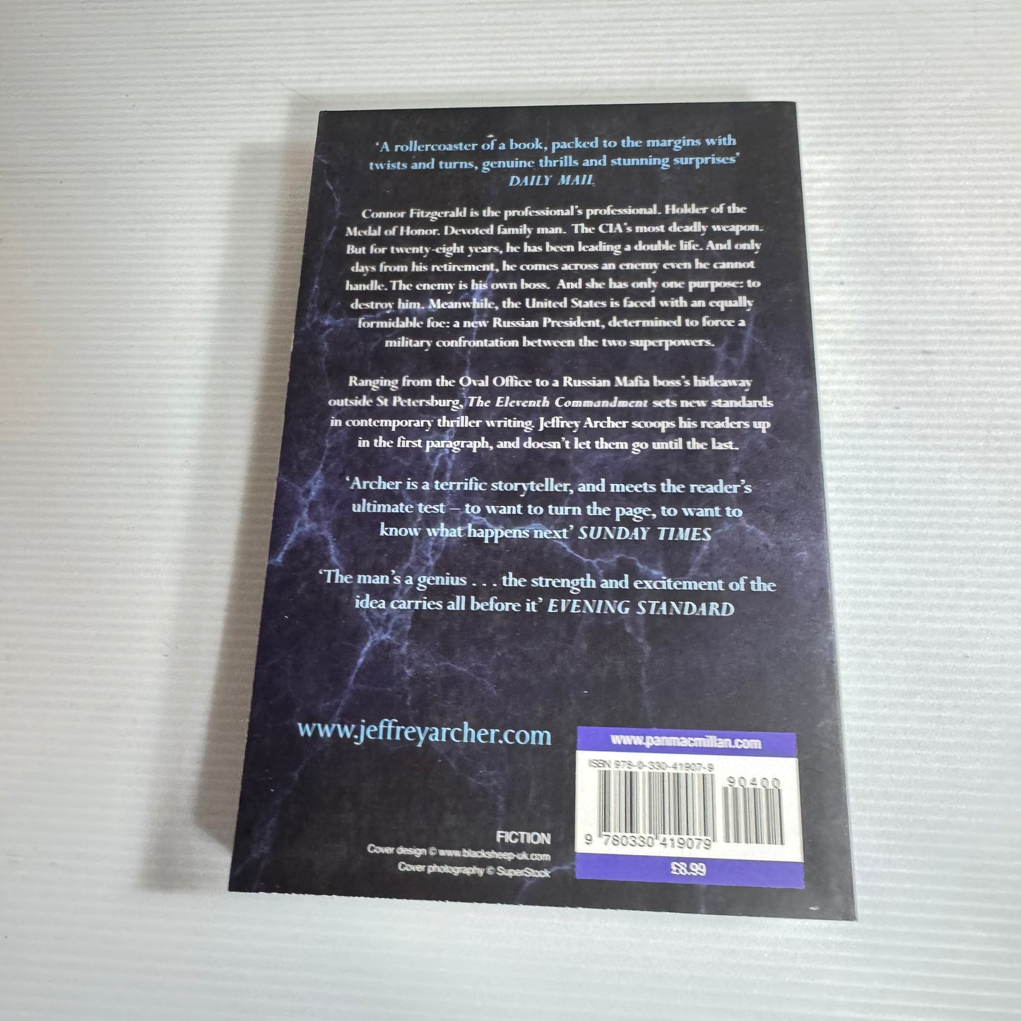 The Eleventh Commandment - Jeffrey Archer (New)