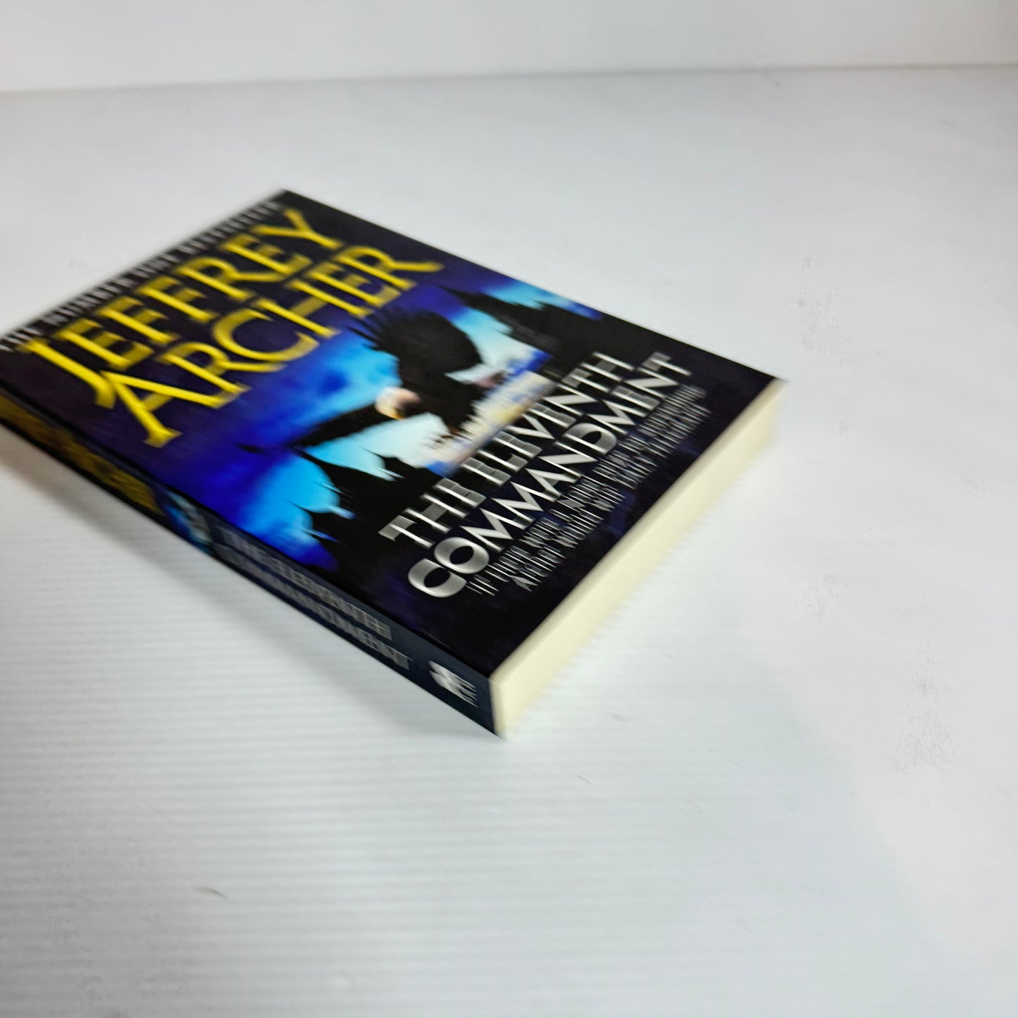 The Eleventh Commandment - Jeffrey Archer (New)