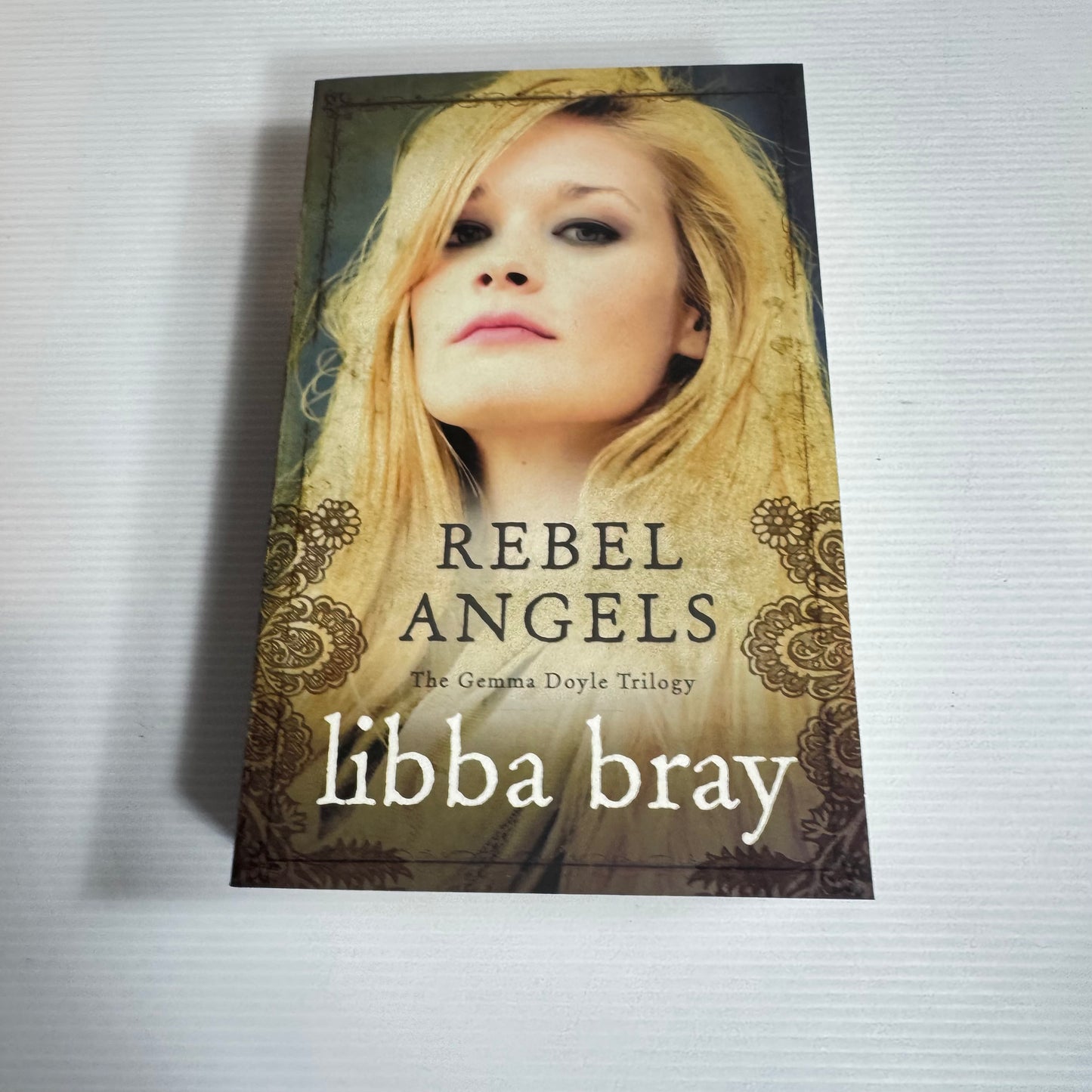 Rebel Angels : The Gemma Doyle Trilogy - Libba Bray (New)