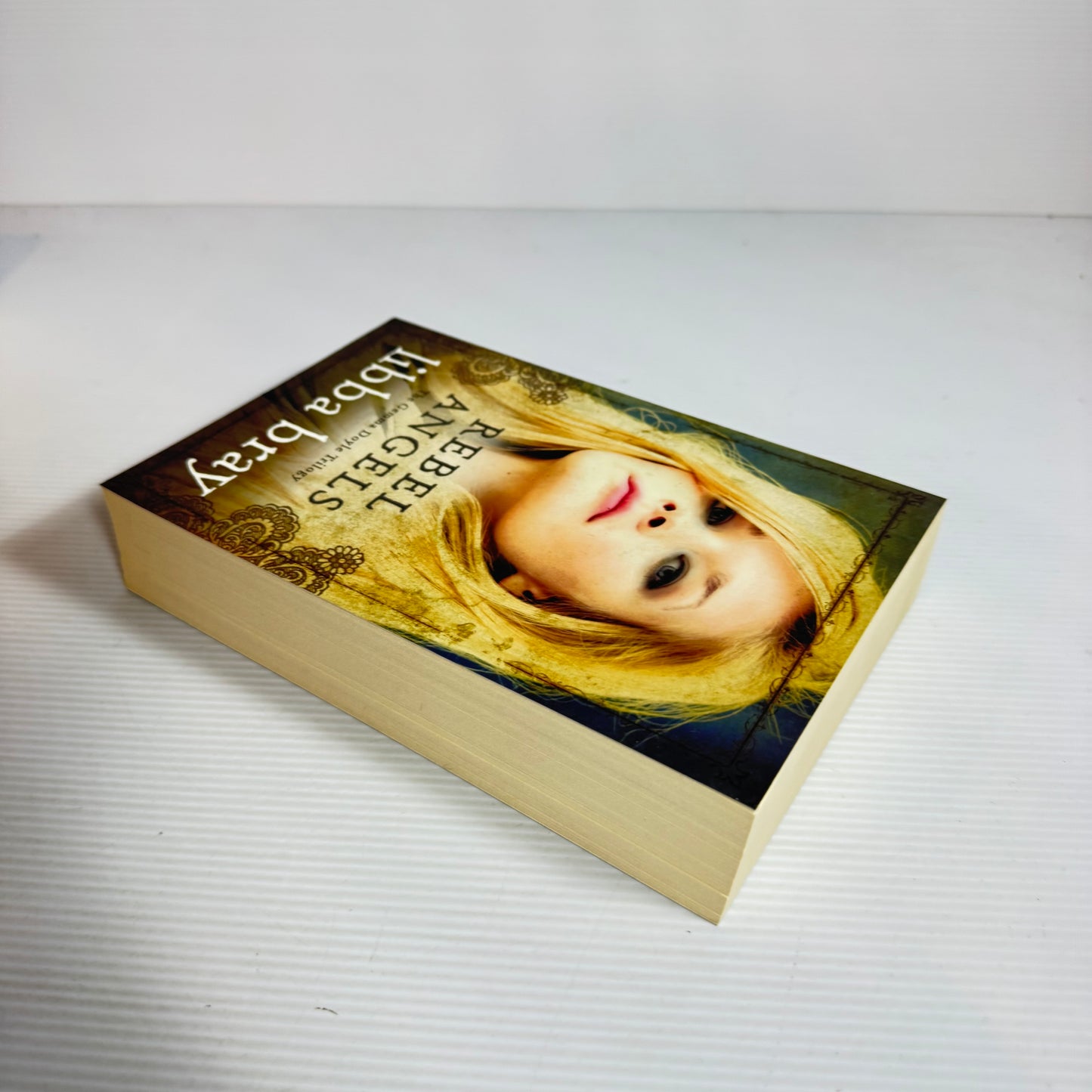 Rebel Angels : The Gemma Doyle Trilogy - Libba Bray (New)