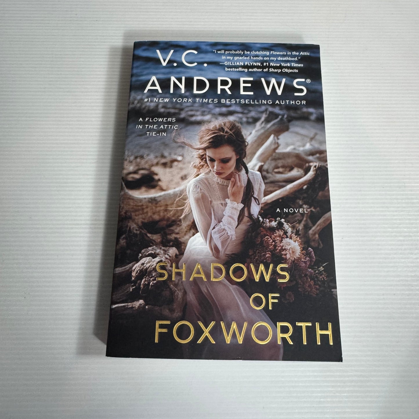Shadows of Foxworth - V.C. Andrews (New)
